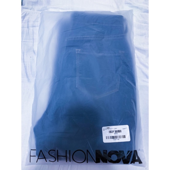 Classic High Waist Skinny Jeans - Picture 4 of 6